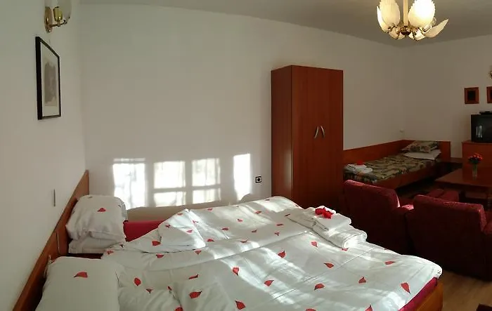 Πανσιόν Exotica 2*